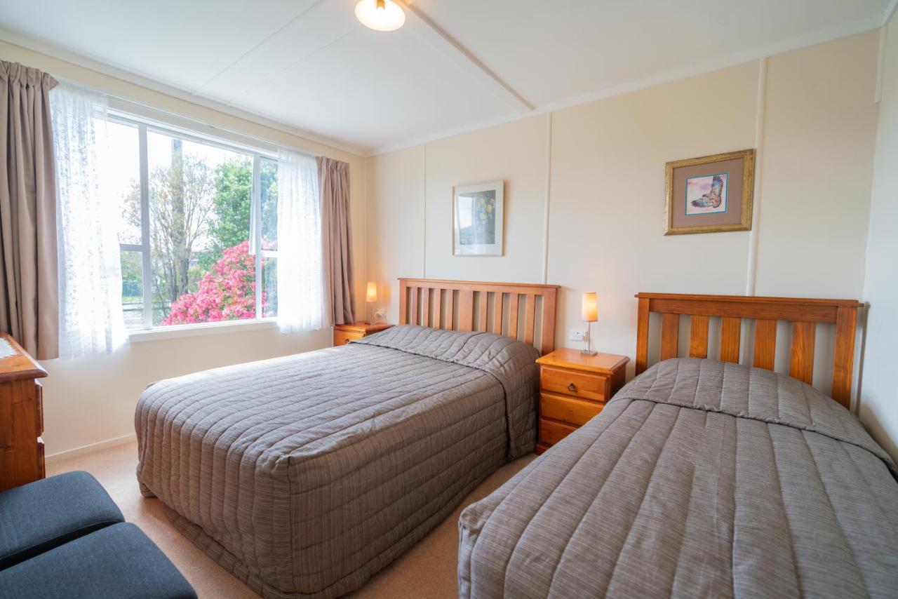 Rustlein Cottage - Te Anau Holiday Home Exterior photo